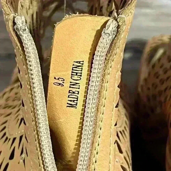 Jeffrey Campbell Rayos Perforated Cut out Wedge Heels Size 9.5 - Picture 7 of 14